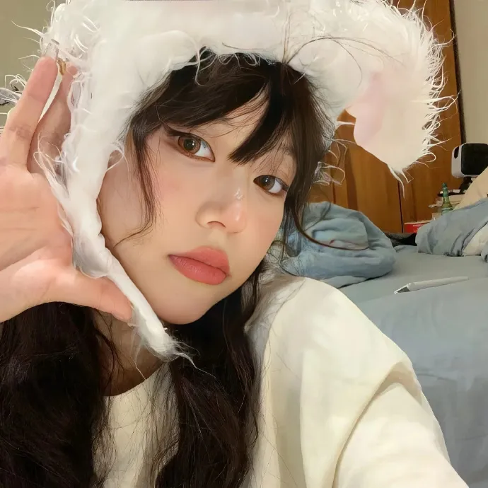 宫崎骏治愈童话《魔女宅急便》国日双语：骑着扫帚的13岁小魔女，每个女孩成长的必经之路