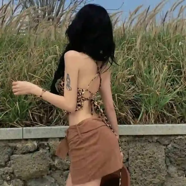 亚洲丧尸片巅峰《釜山行》高清国/韩双语：比丧尸更可怕的是人心