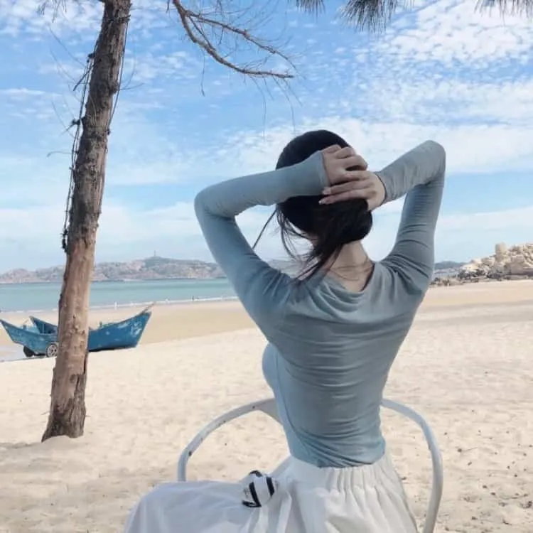 经典古装剧情片《王的男人》李准基绝美登场：民间戏子卷入残酷宫廷内斗，悲情落幕
