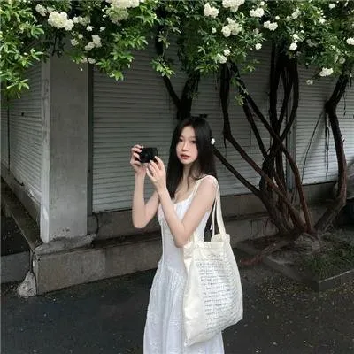 【温情治愈】《继母与女儿的蓝调》绫濑遥竹野内丰：古板女强人成为继母后，跨越十年的感人家庭日记